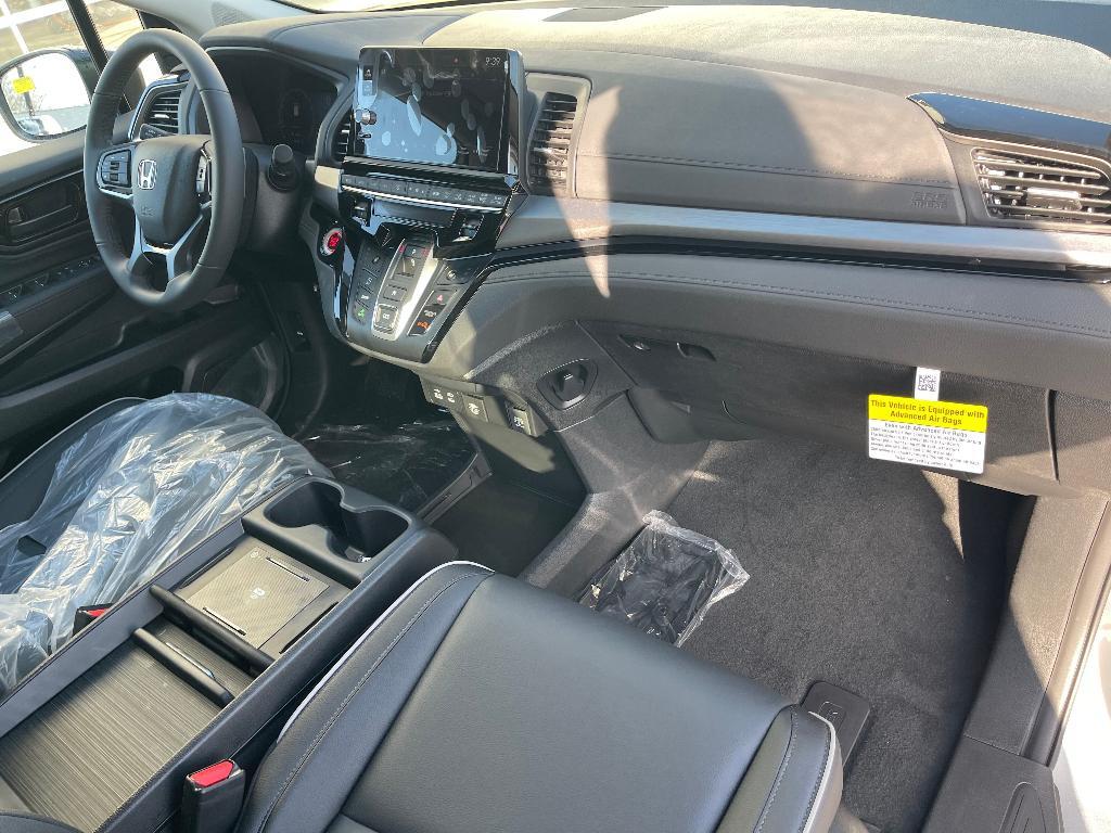 new 2026 Honda Odyssey car, priced at $45,707