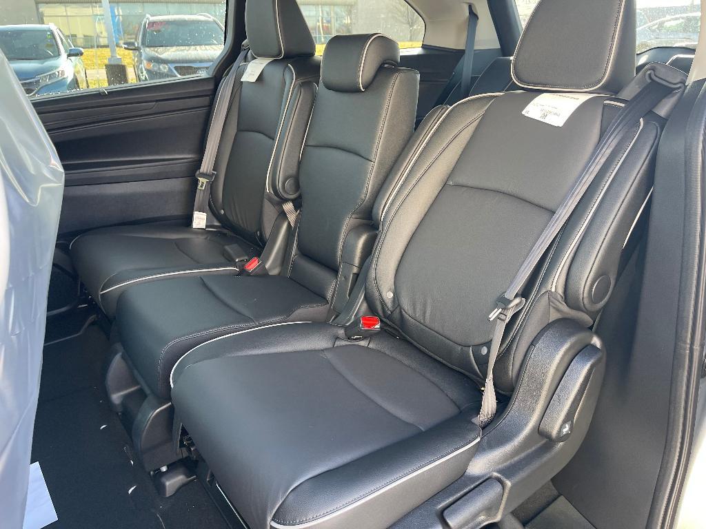 new 2026 Honda Odyssey car, priced at $45,707