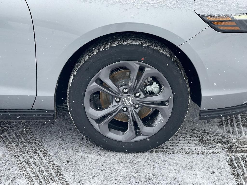 new 2025 Honda Accord Hybrid car, priced at $34,418