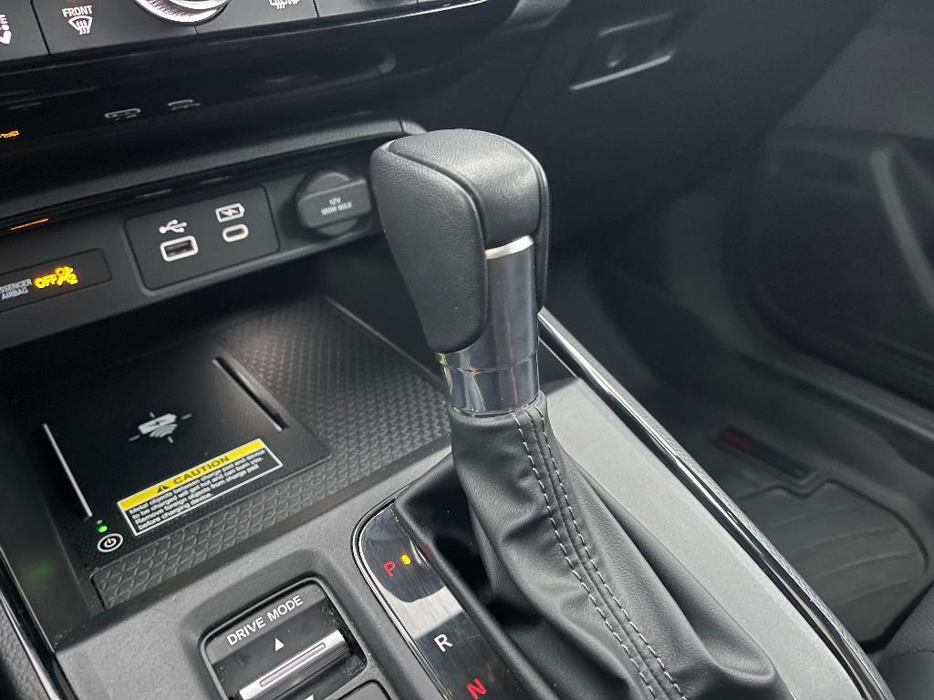 used 2024 Honda CR-V car, priced at $33,900