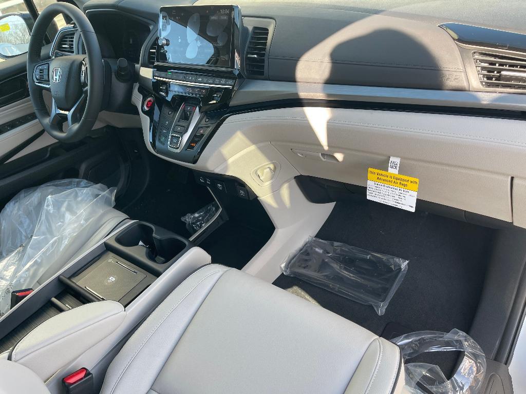 new 2026 Honda Odyssey car, priced at $45,433
