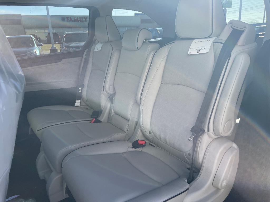 new 2026 Honda Odyssey car, priced at $45,433