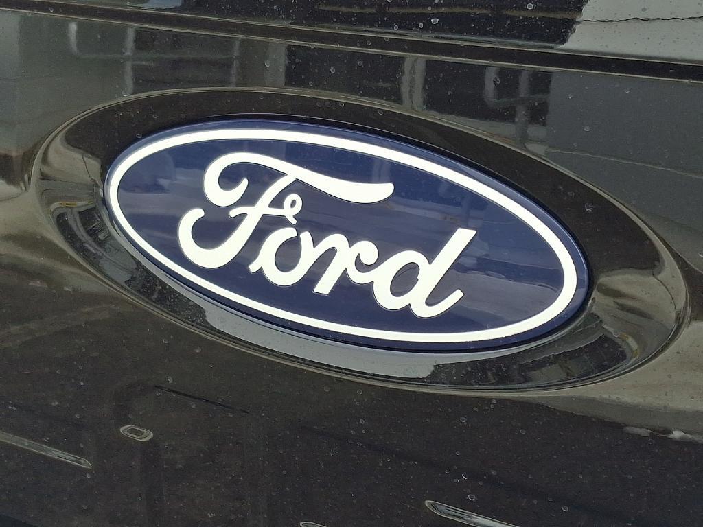 new 2026 Ford F-150 car, priced at $51,370