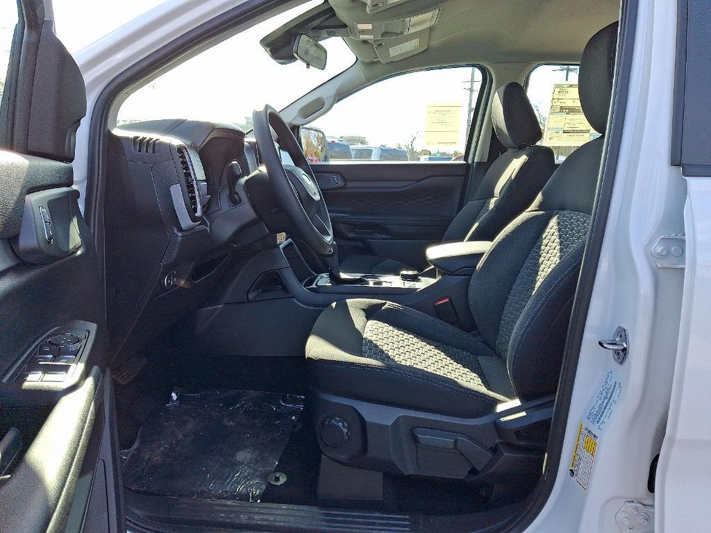 new 2025 Ford Ranger car, priced at $39,975