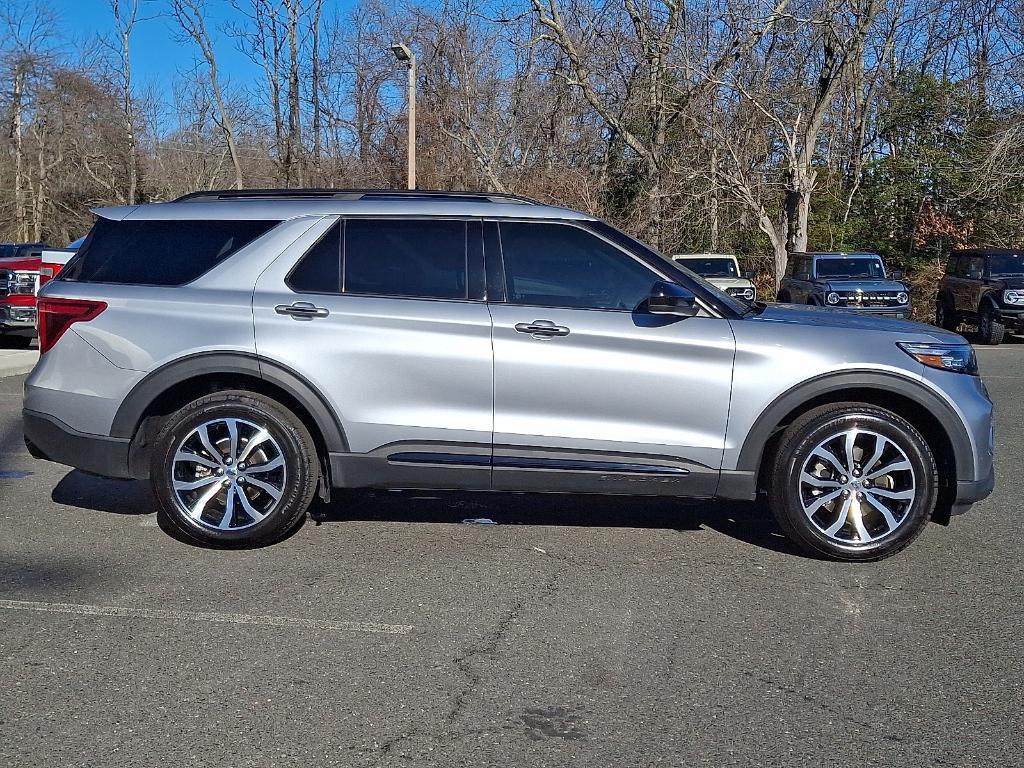 used 2022 Ford Explorer car, priced at $29,990