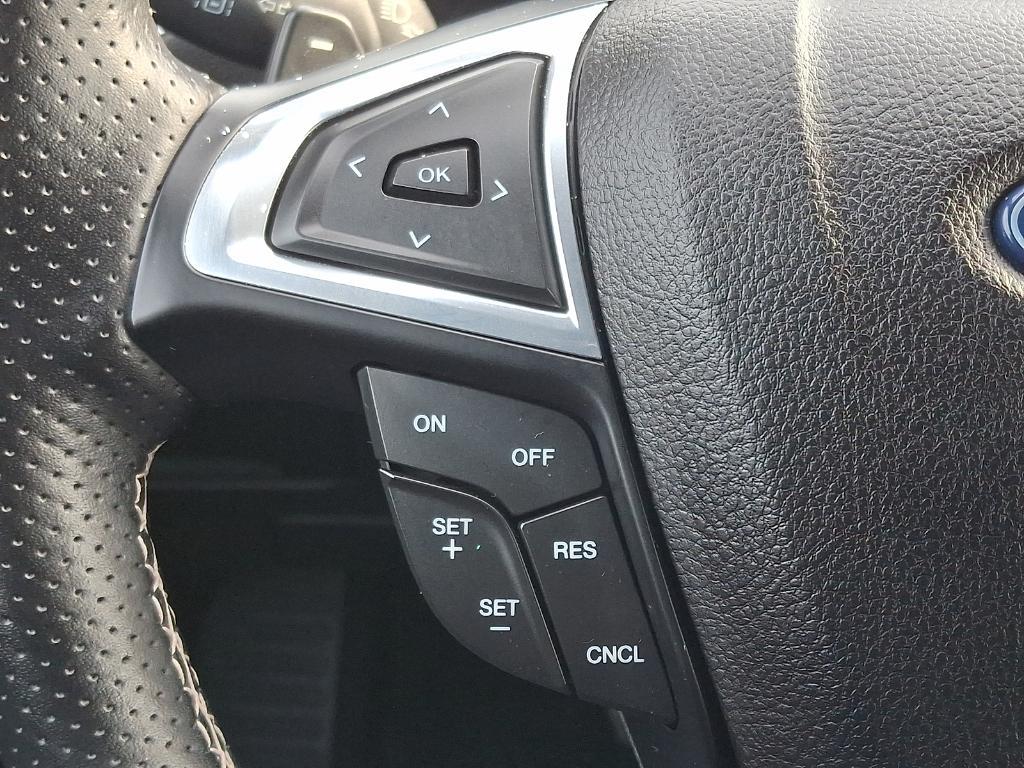 used 2022 Ford Edge car, priced at $28,589