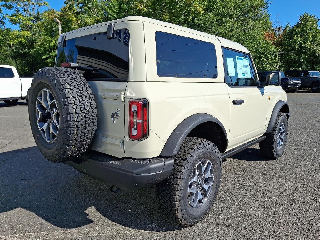 new 2025 Ford Bronco car, priced at $55,570