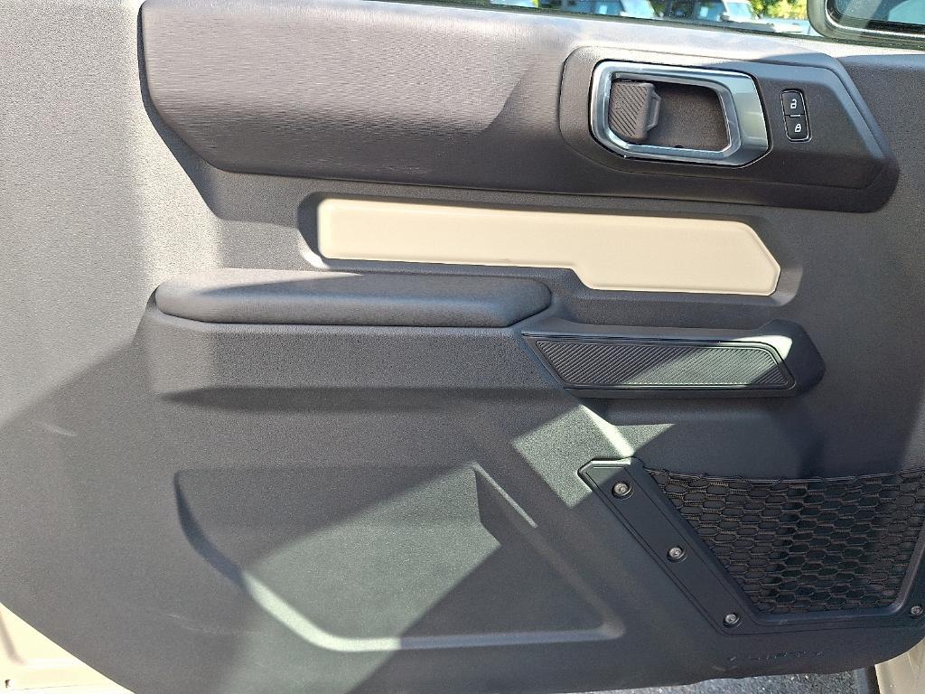 new 2025 Ford Bronco car, priced at $55,570