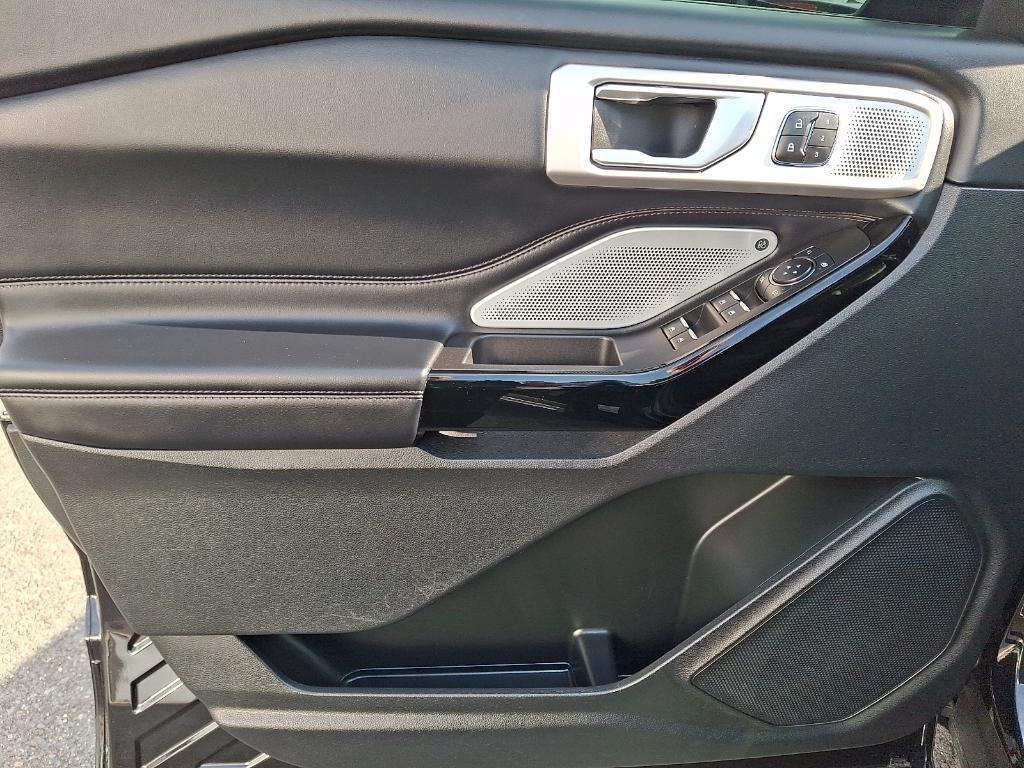 used 2023 Ford Explorer car, priced at $39,800