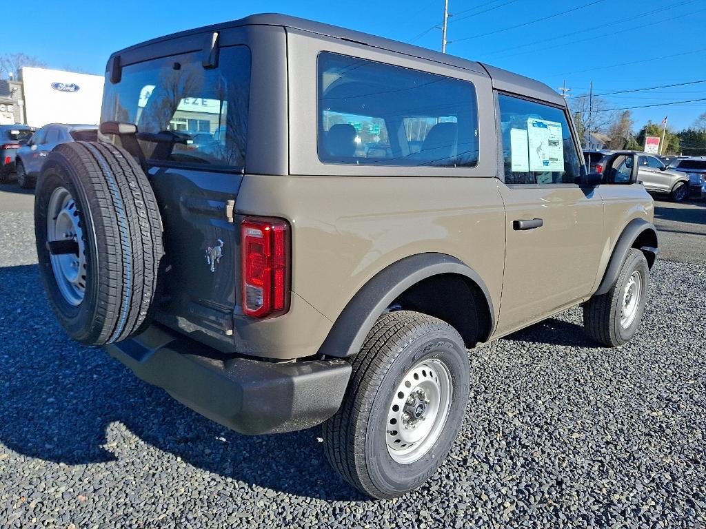 new 2025 Ford Bronco car, priced at $44,180