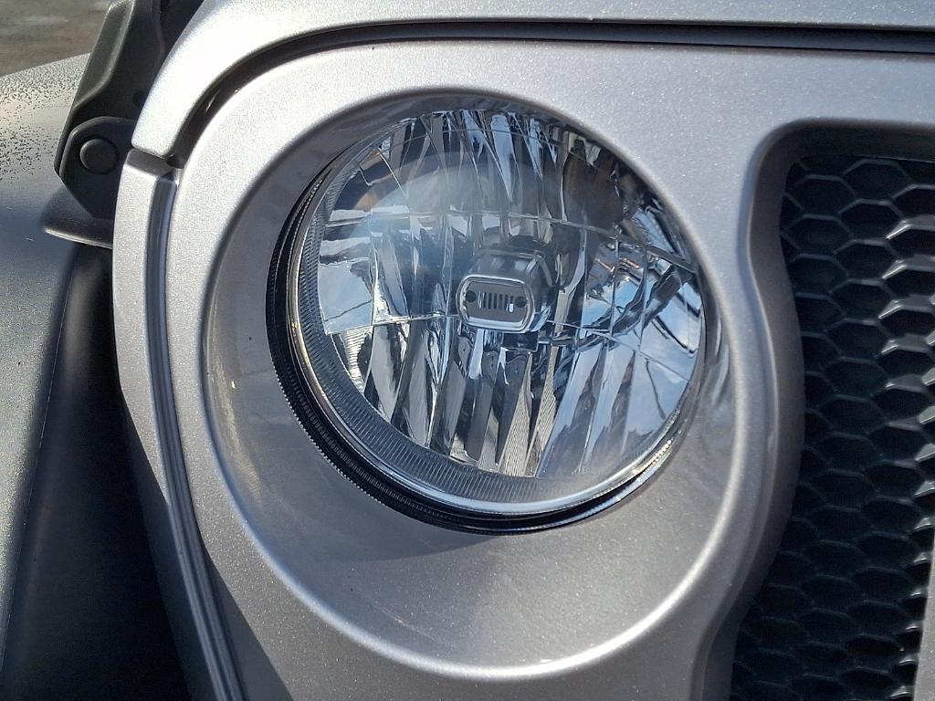 used 2018 Jeep Wrangler Unlimited car, priced at $18,880