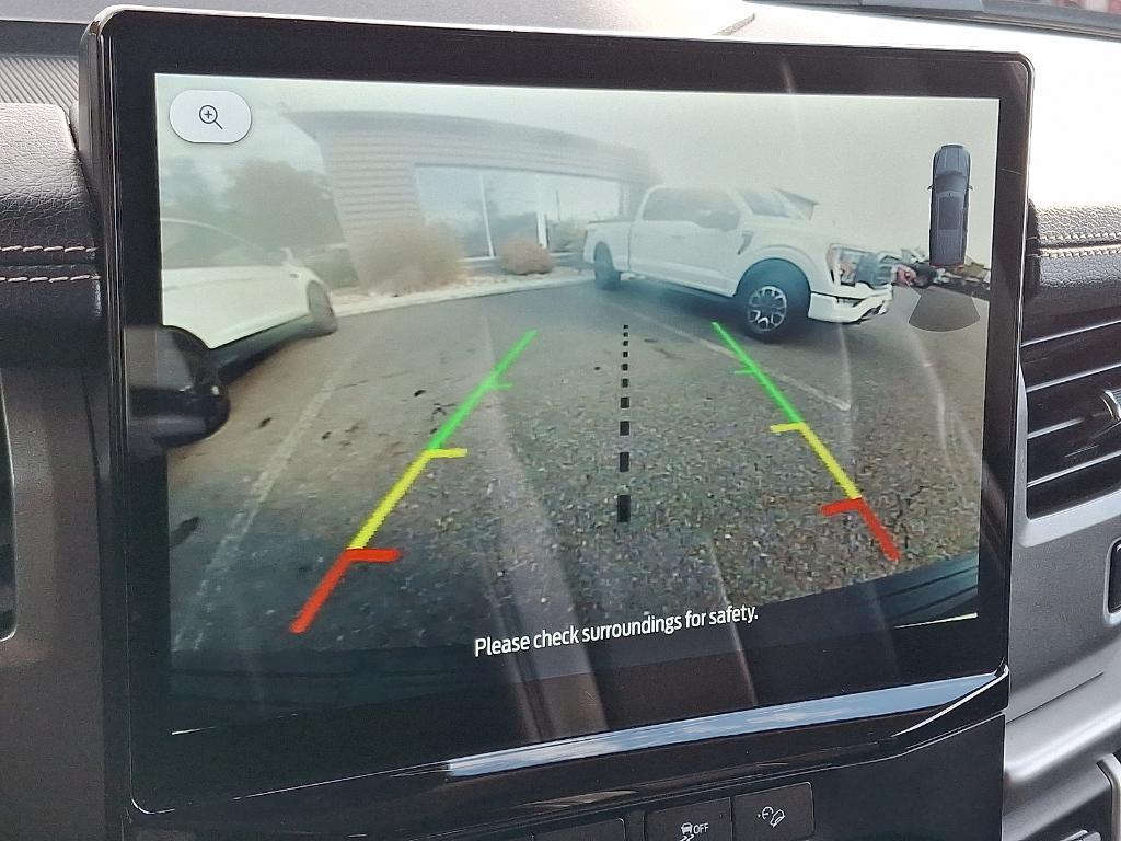 used 2024 Ford Expedition car, priced at $43,705