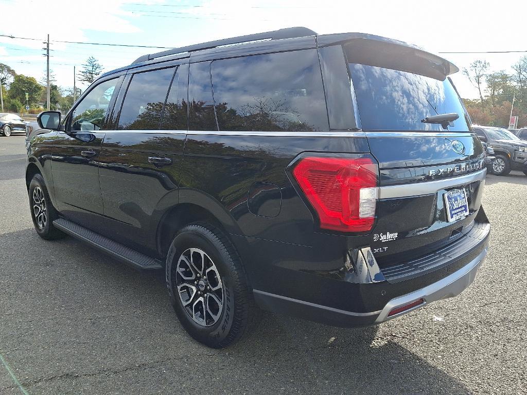 used 2024 Ford Expedition car, priced at $43,705