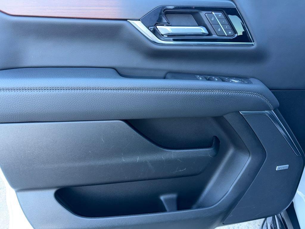 used 2025 GMC Yukon XL car, priced at $68,989