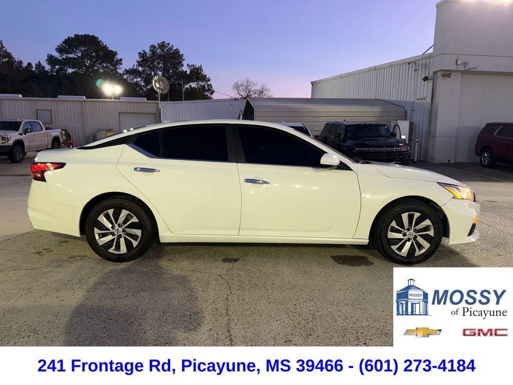 used 2020 Nissan Altima car, priced at $11,138