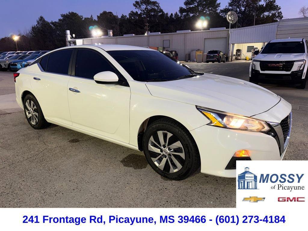 used 2020 Nissan Altima car, priced at $11,138