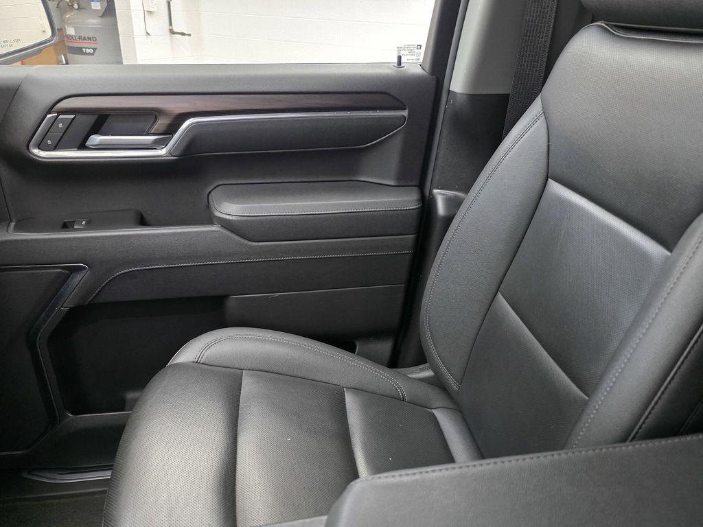 used 2025 GMC Sierra 1500 car, priced at $44,888