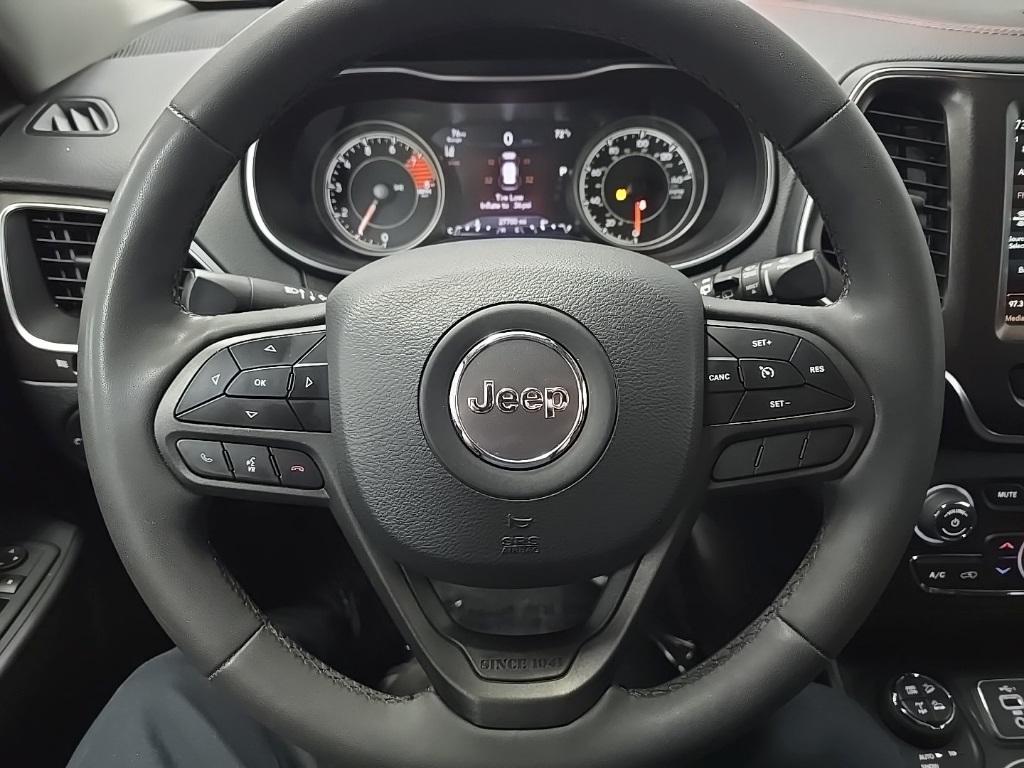 used 2022 Jeep Cherokee car, priced at $25,999