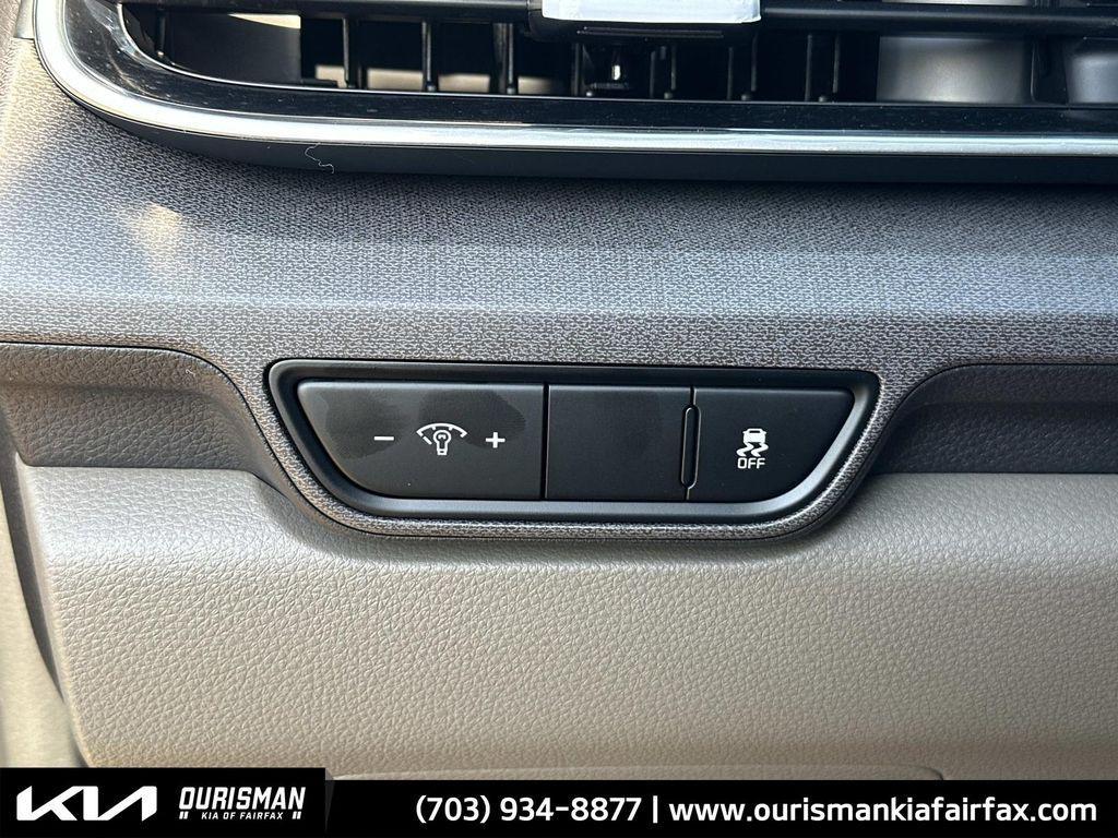 new 2026 Kia Carnival car, priced at $39,903