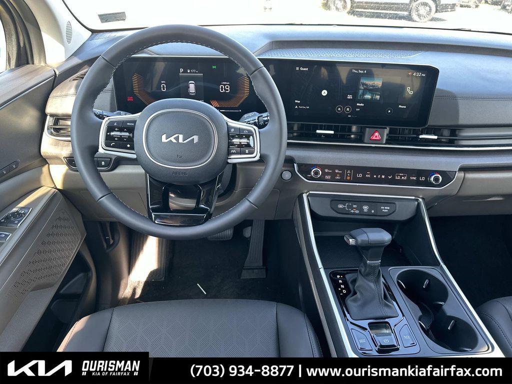 new 2026 Kia Carnival car, priced at $39,903