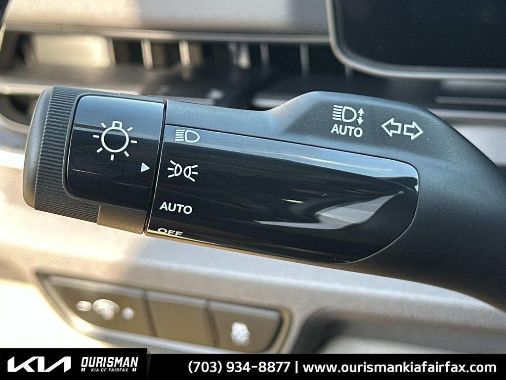 new 2026 Kia Carnival car, priced at $39,903