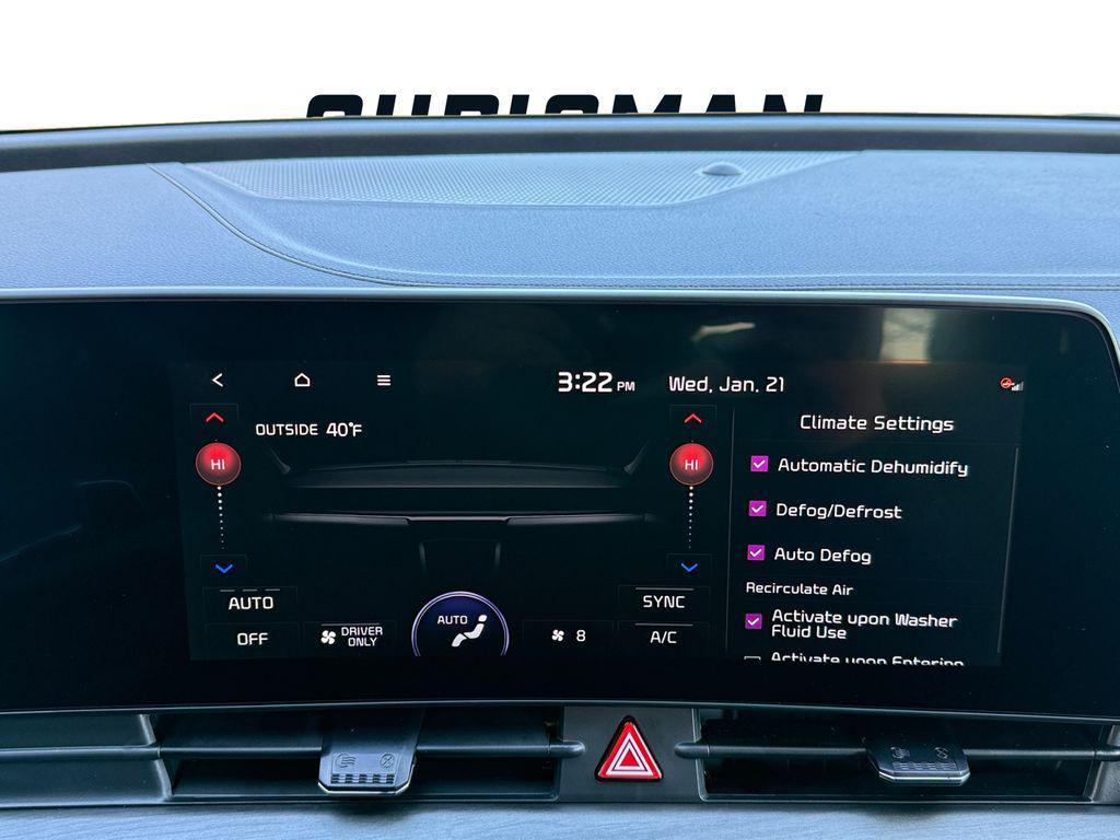 new 2025 Kia Sportage Plug-In Hybrid car, priced at $43,646