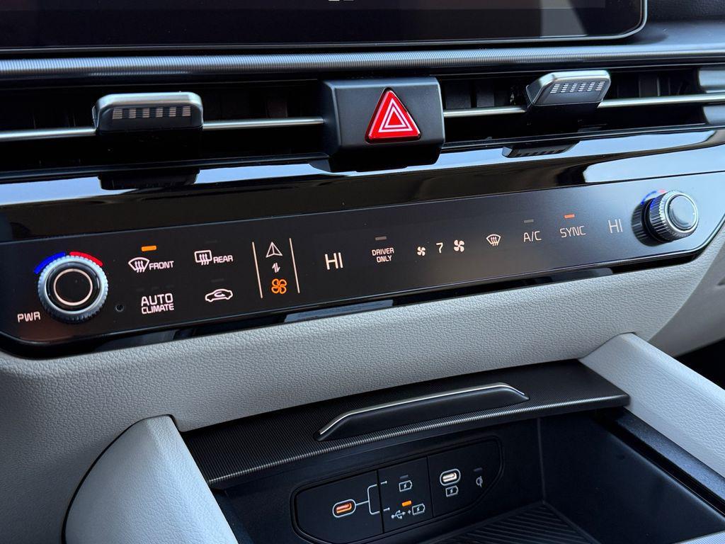 new 2026 Kia Sportage Hybrid car, priced at $35,393