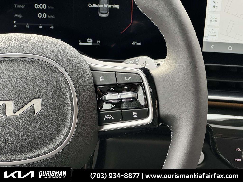 new 2026 Kia Carnival Hybrid car, priced at $52,715