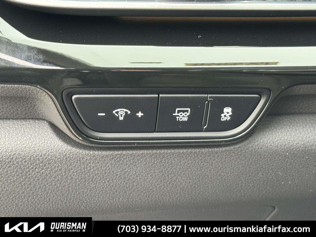 new 2026 Kia Carnival Hybrid car, priced at $52,715