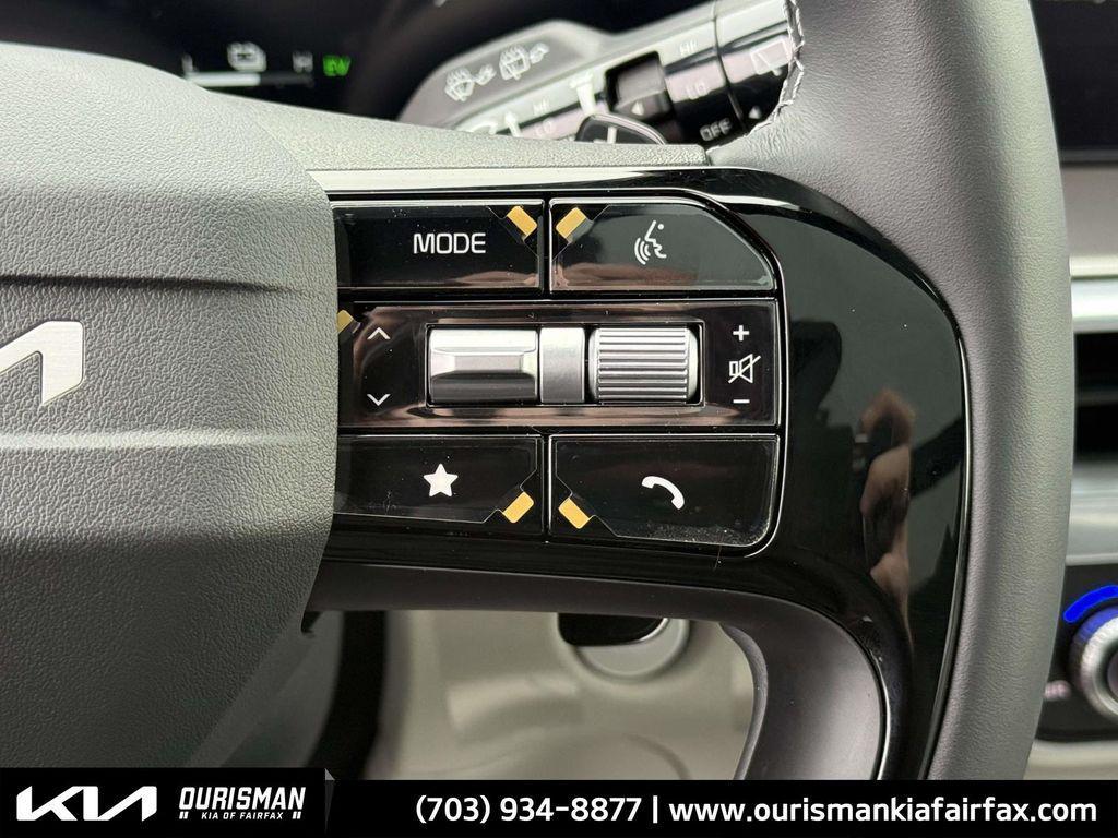 new 2026 Kia Sorento Hybrid car, priced at $47,308