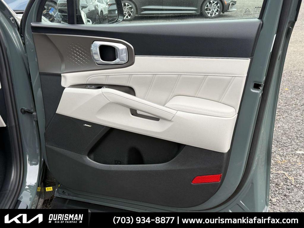 new 2026 Kia Sorento Hybrid car, priced at $47,308