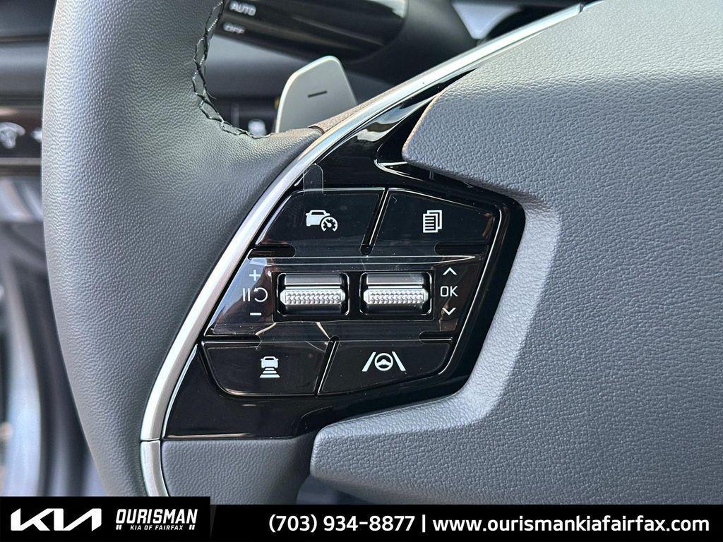 new 2025 Kia Niro Plug-In Hybrid car, priced at $32,896