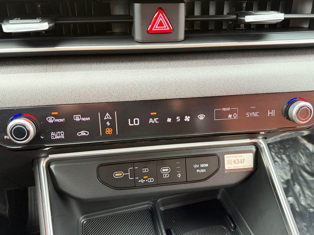 new 2026 Kia Carnival car, priced at $41,425