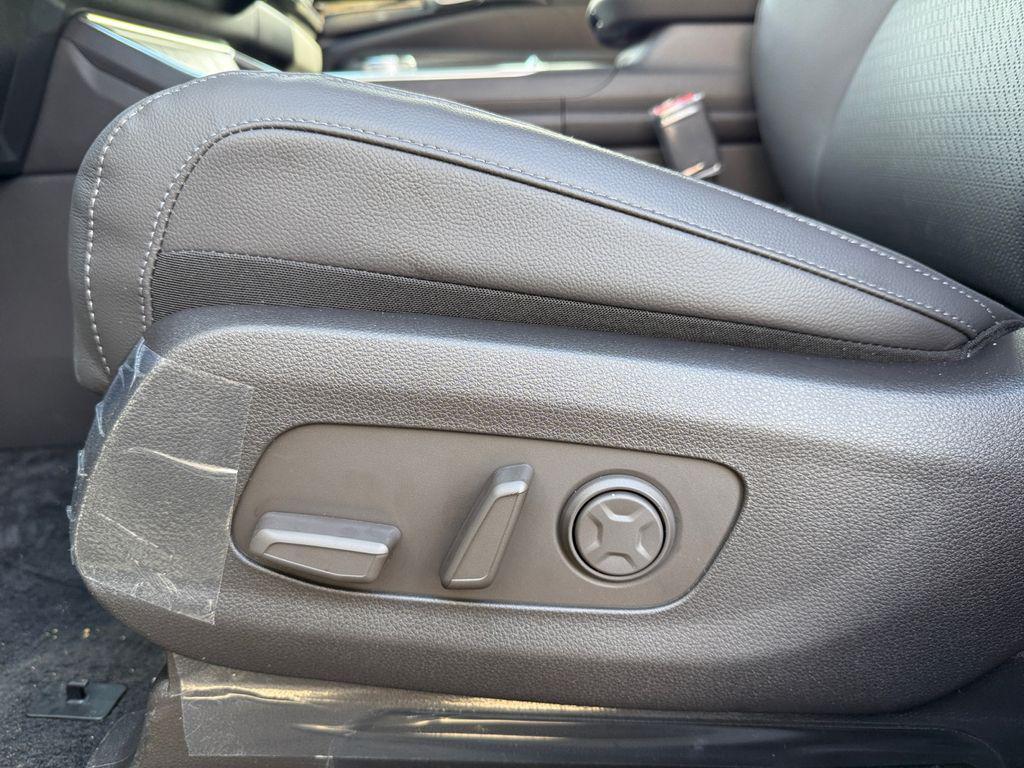 new 2026 Kia Carnival Hybrid car, priced at $53,886