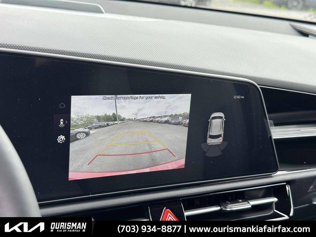 new 2025 Kia Niro Plug-In Hybrid car, priced at $33,108