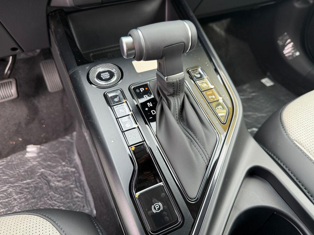 new 2025 Kia Niro car, priced at $32,736