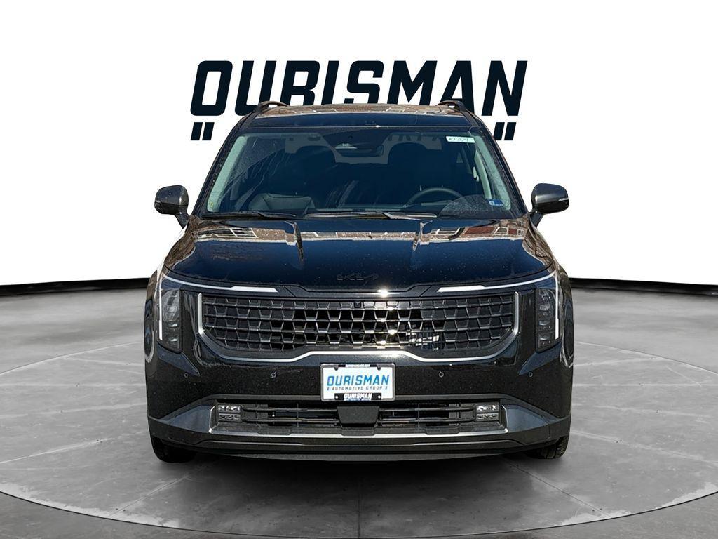 new 2026 Kia Carnival Hybrid car, priced at $53,866