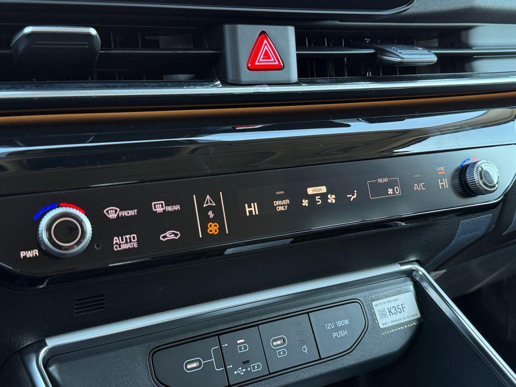 new 2026 Kia Carnival Hybrid car, priced at $53,866