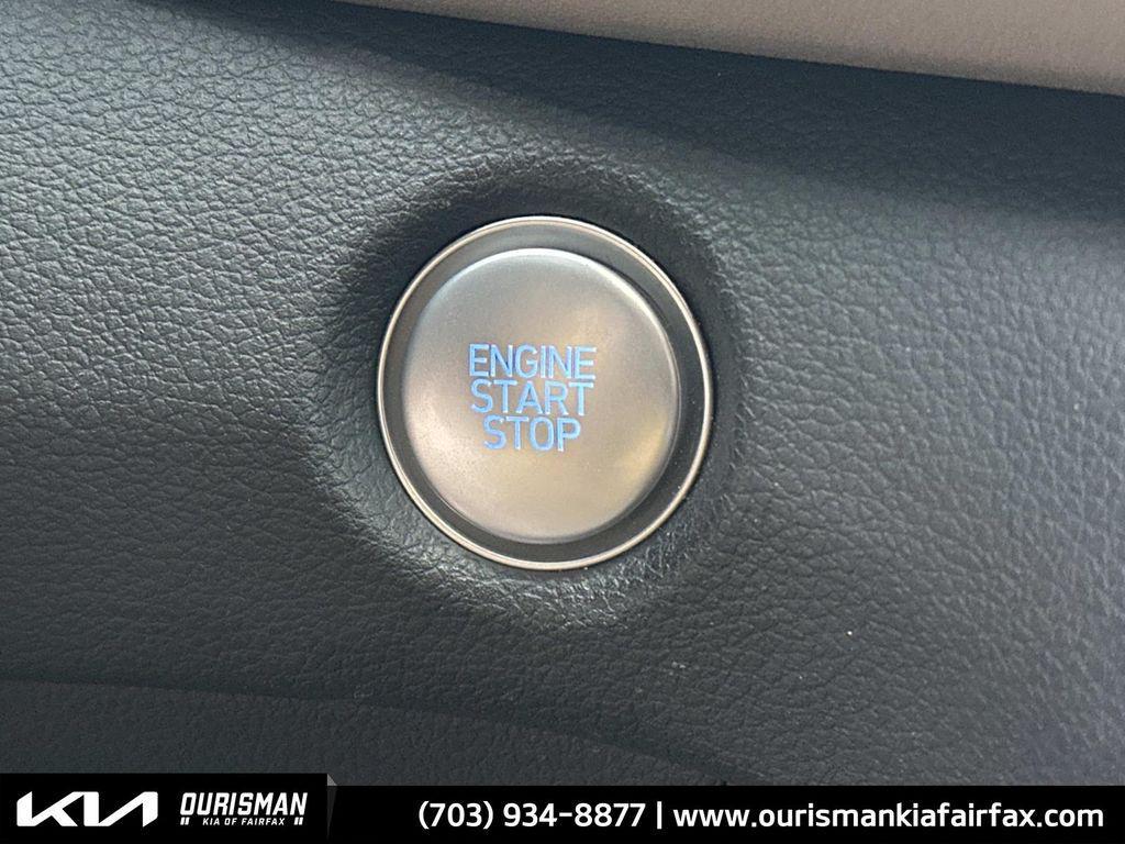 used 2022 Hyundai Santa Fe car, priced at $20,000