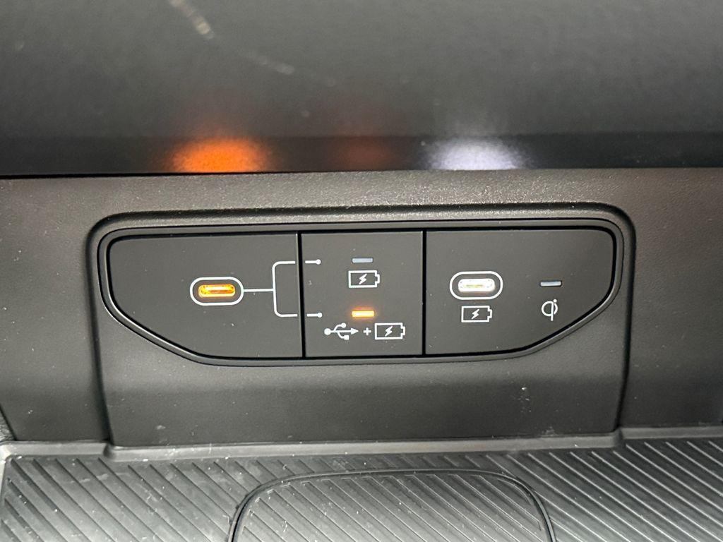 new 2026 Kia Sportage car, priced at $39,055