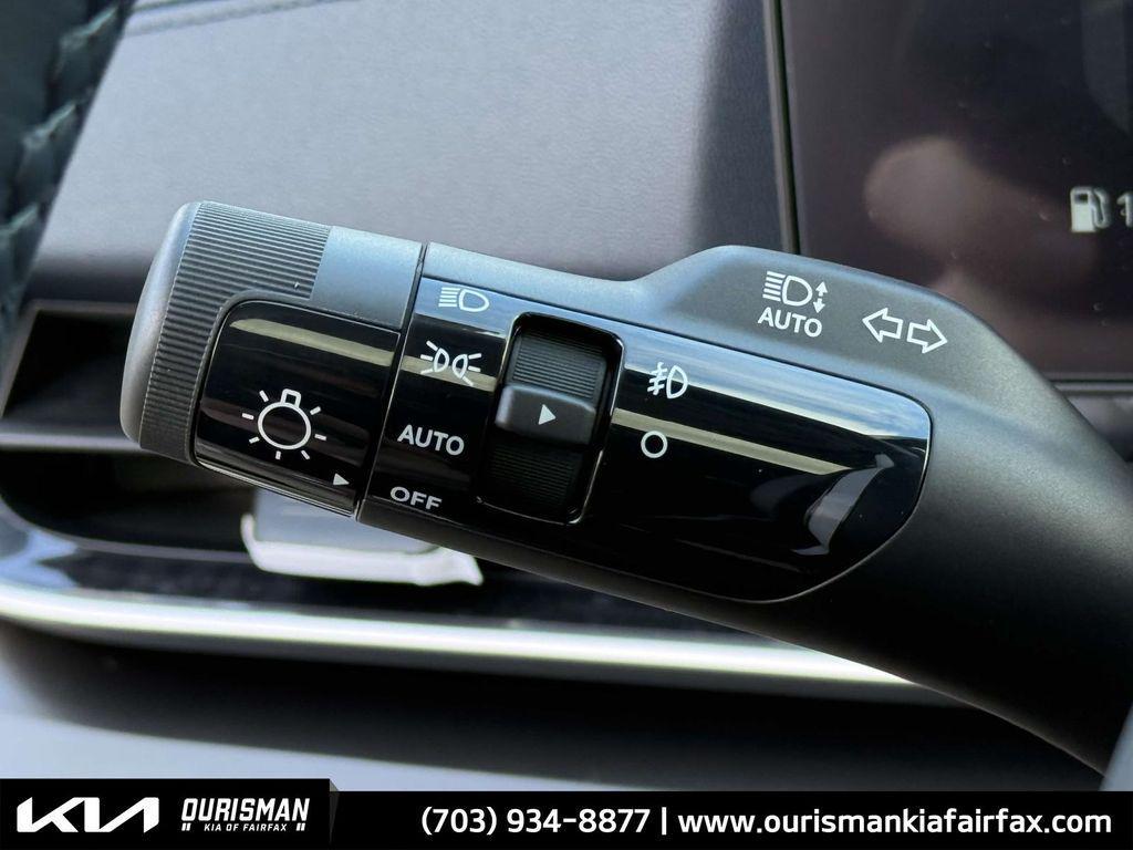 new 2026 Kia Carnival Hybrid car, priced at $52,742