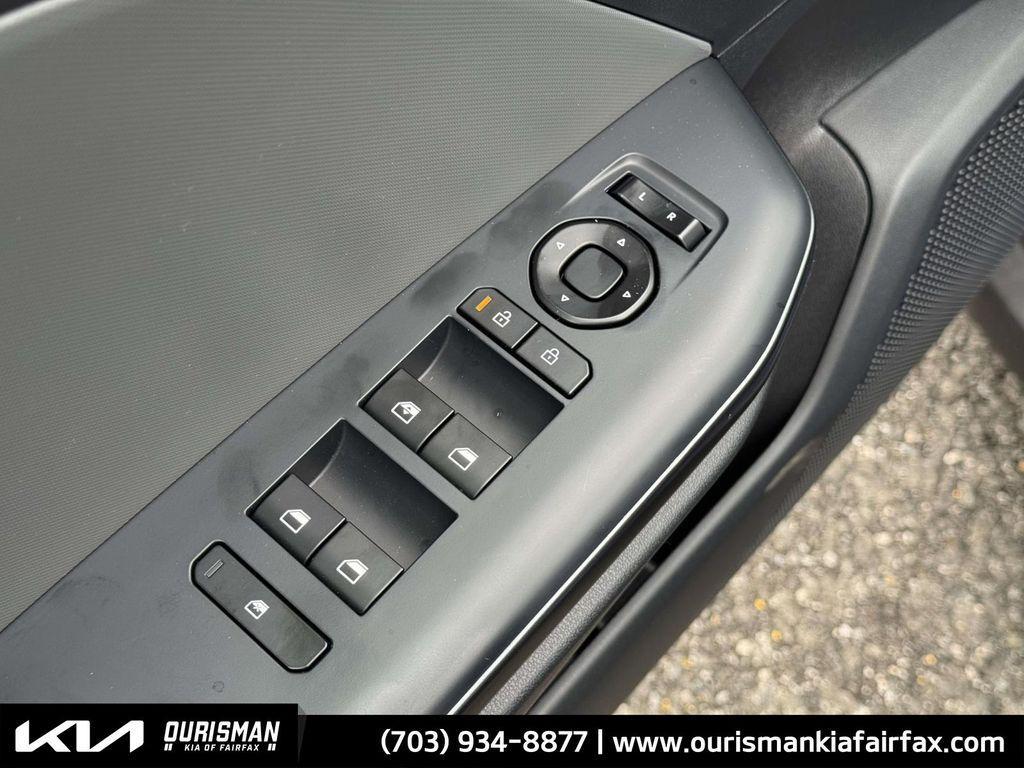 new 2025 Kia K4 car, priced at $22,687