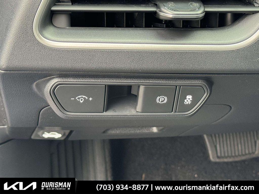 new 2025 Kia K4 car, priced at $22,687