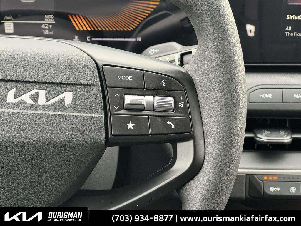 new 2025 Kia K4 car, priced at $22,687