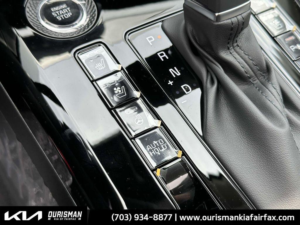 new 2025 Kia Niro car, priced at $32,914