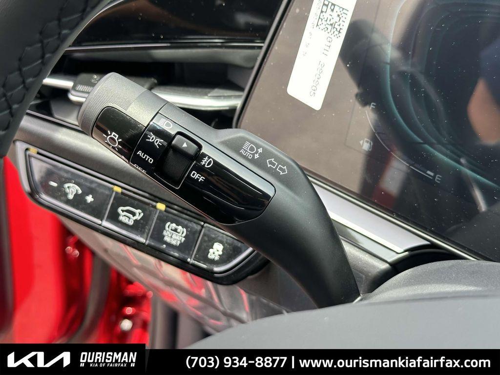 new 2025 Kia Niro car, priced at $32,914