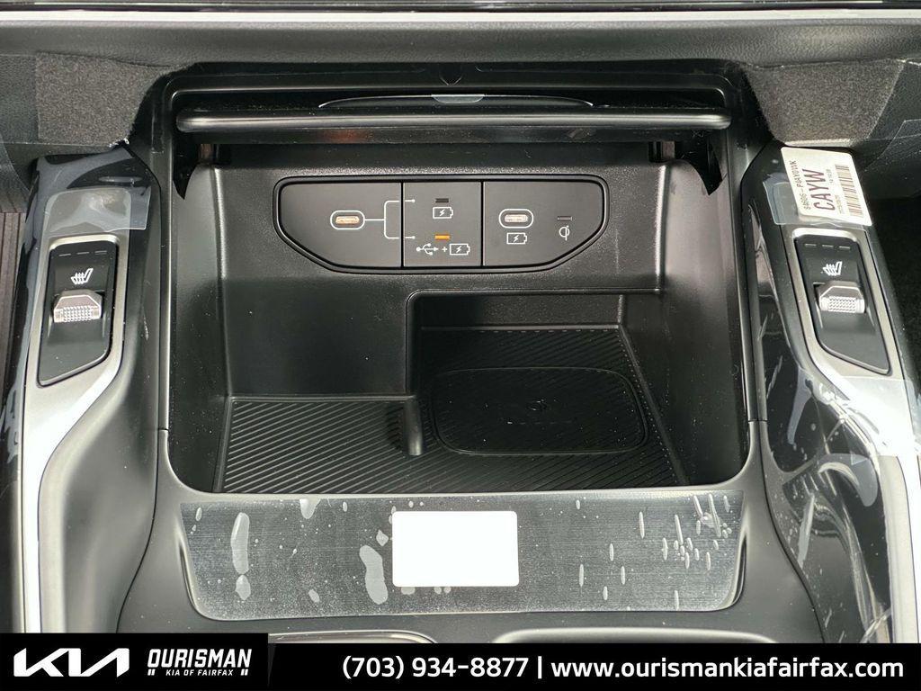 new 2025 Kia Sorento Hybrid car, priced at $40,502