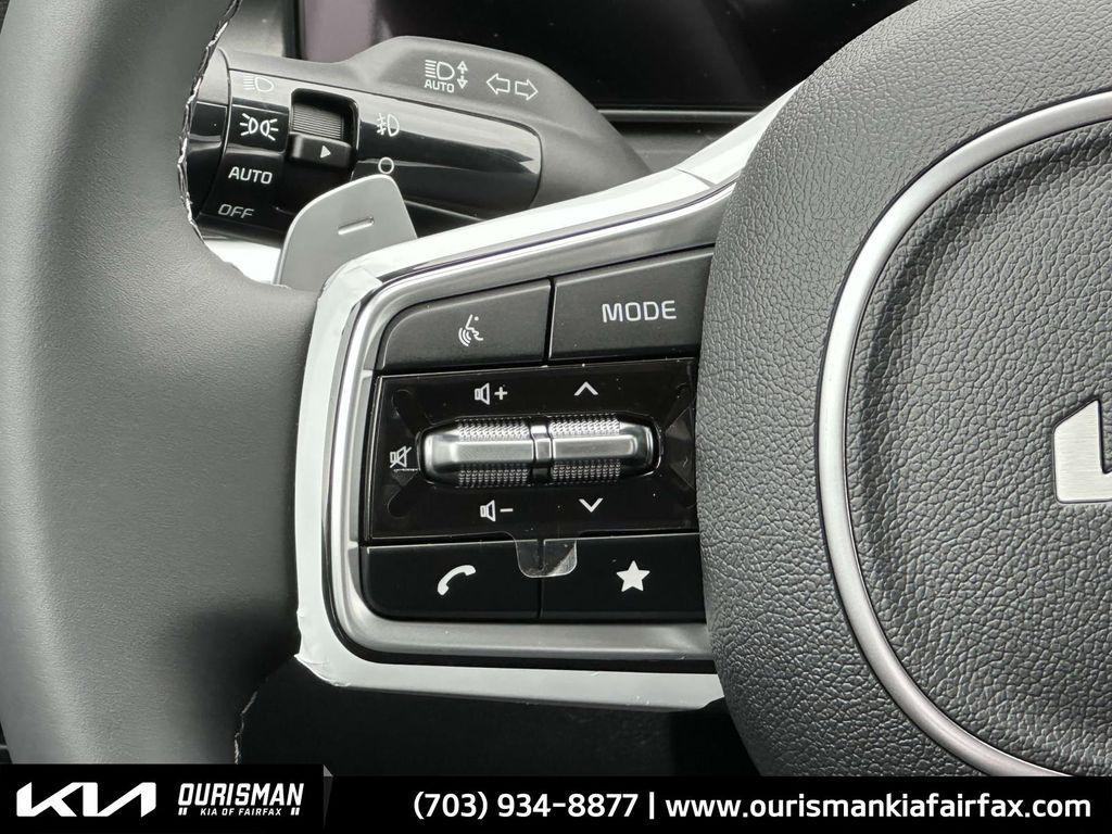 new 2025 Kia Sorento Hybrid car, priced at $40,502
