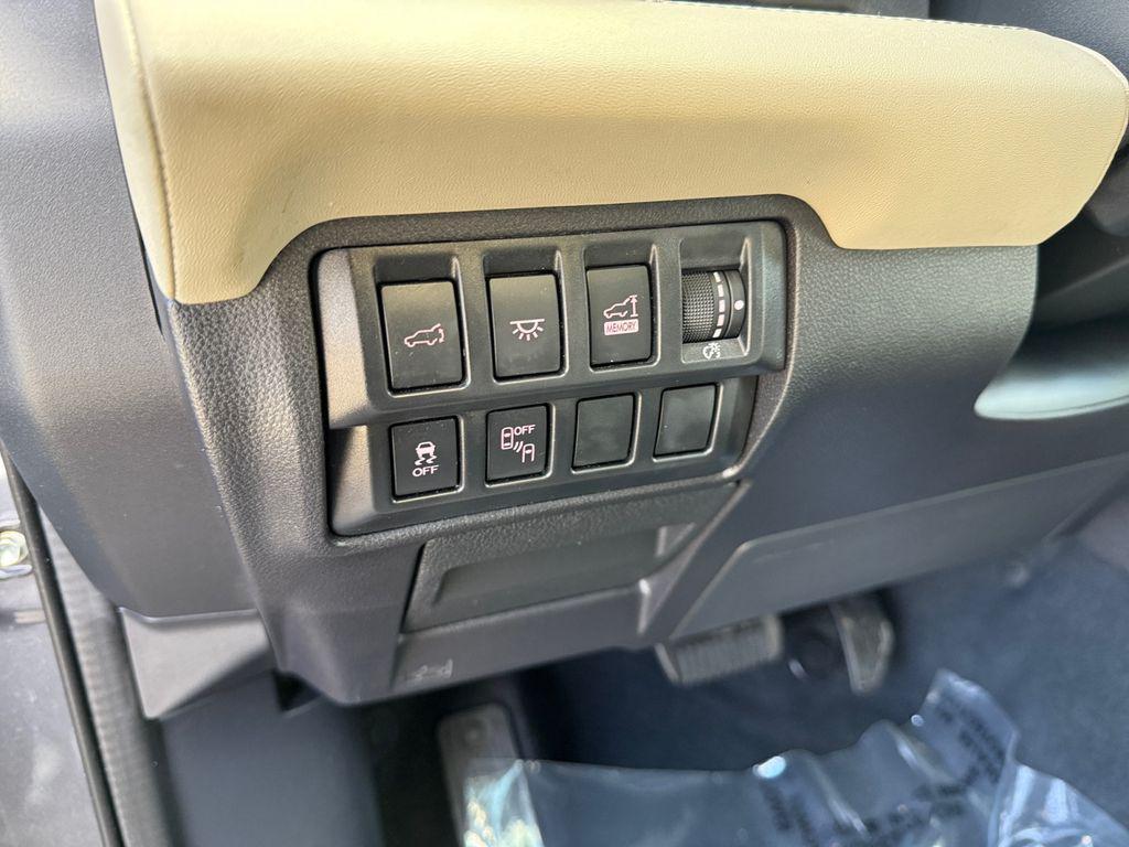 used 2021 Subaru Ascent car, priced at $20,000