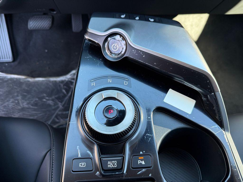 new 2025 Kia EV6 car, priced at $51,586